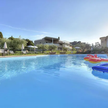 Hotel Bella & Restaurant With Private Dock For Mooring Boats