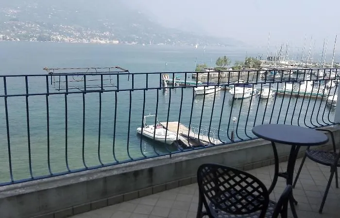 Bella & Restaurant With Private Dock For Mooring Boats 4*