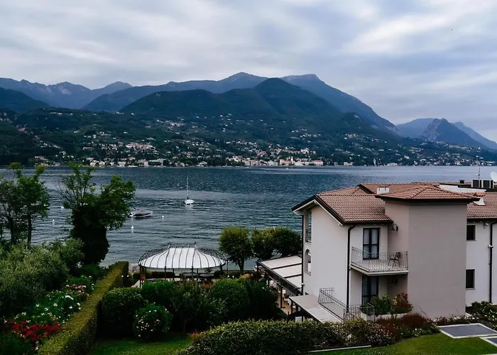 Bella & Restaurant With Private Dock For Mooring Boats Hotel 4*