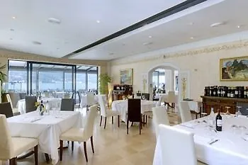 Hotel Bella & Restaurant With Private Dock For Mooring Boats San Felice del Benaco