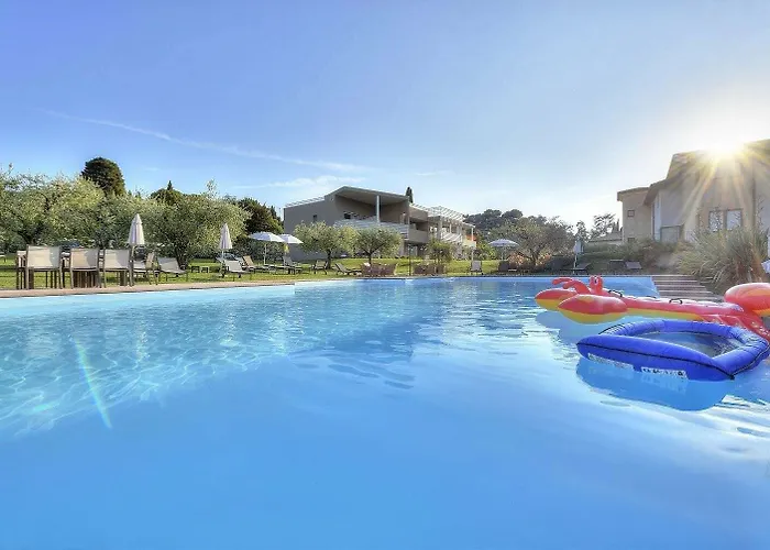 Hotel Bella & Restaurant With Private Dock For Mooring Boats