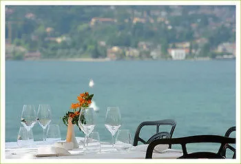 Bella & Restaurant With Private Dock For Mooring Boats 4* San Felice del Benaco